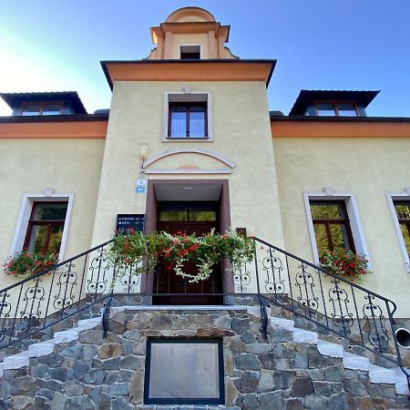 Penzion U Muflona Šternberk エクステリア 写真